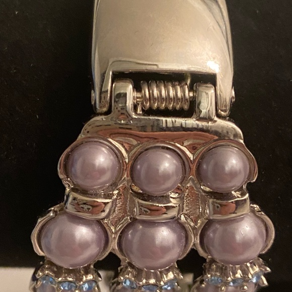 Silver pearly Bangle - Picture 3 of 5